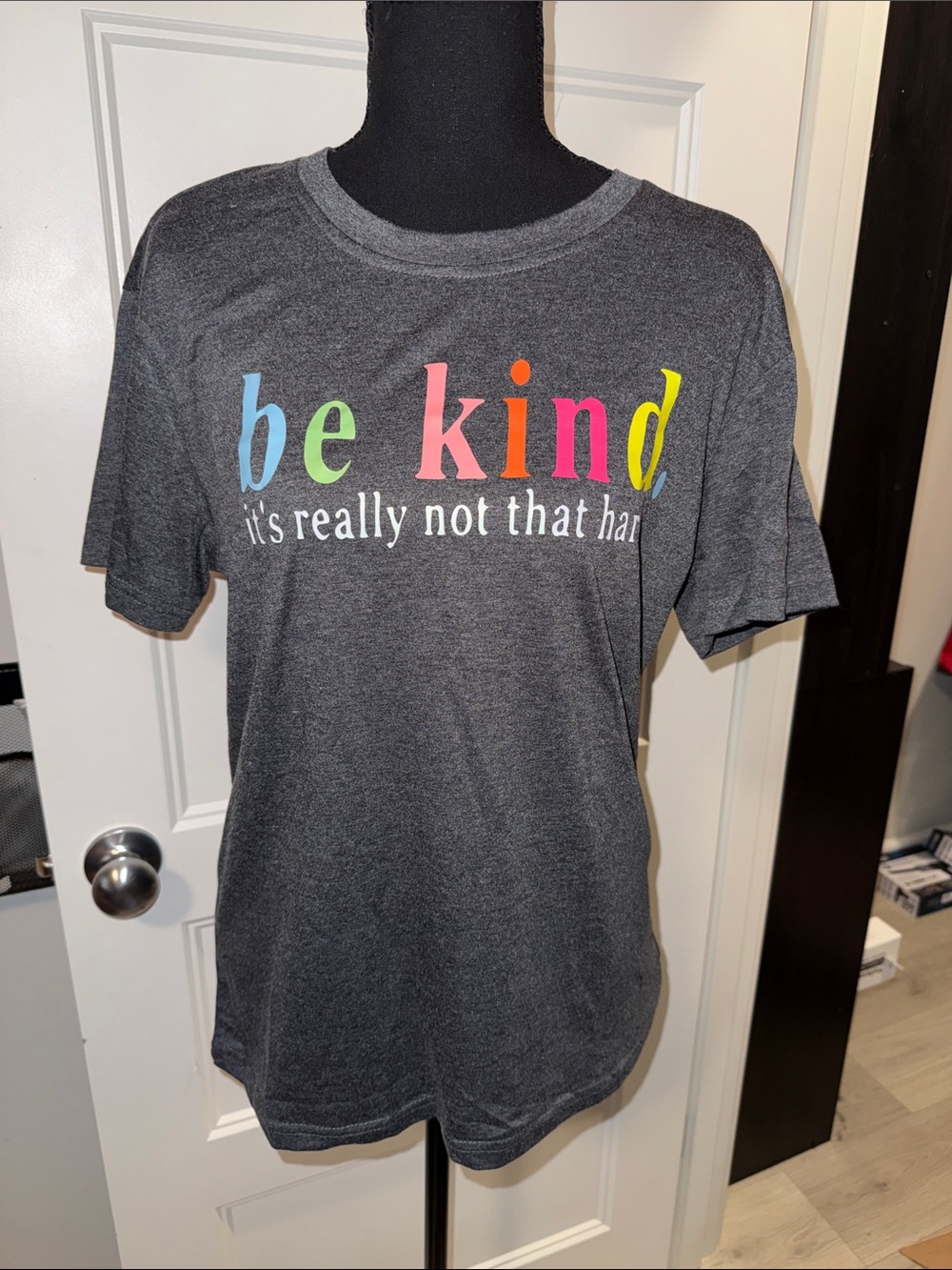 Be Kind Multicolor Graphic Tee S